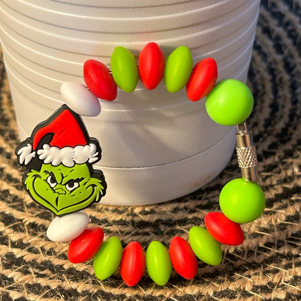 Grinch Tumbler Charm